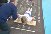 �������